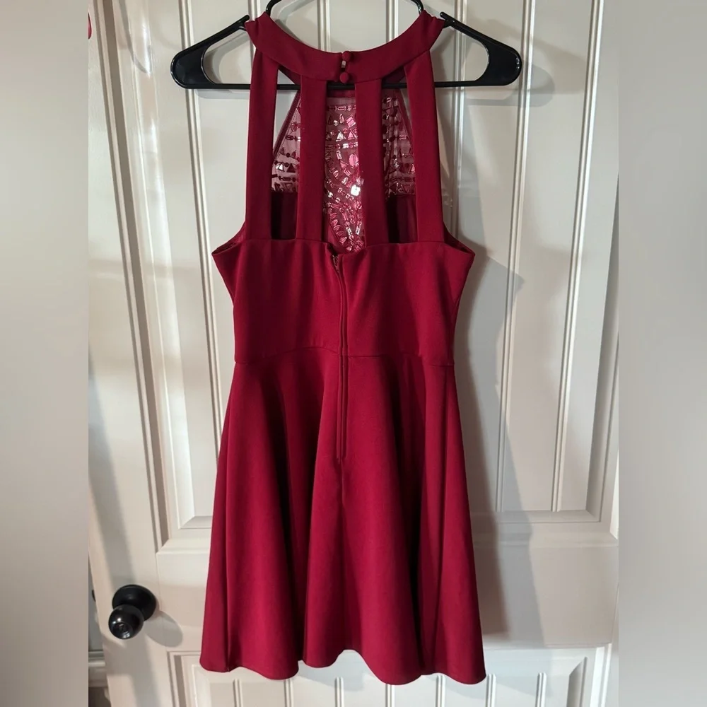 2/for $20 🪩 B. DARLIN Fit & Flare Mini Dress, Gold Embellishments (Women’s 7/8)